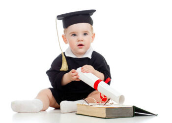 Lingua Franca: ΕΚΠΤΩΣΕΙΣ – Γράφει ο Ζήσης Παπαμιχαήλ