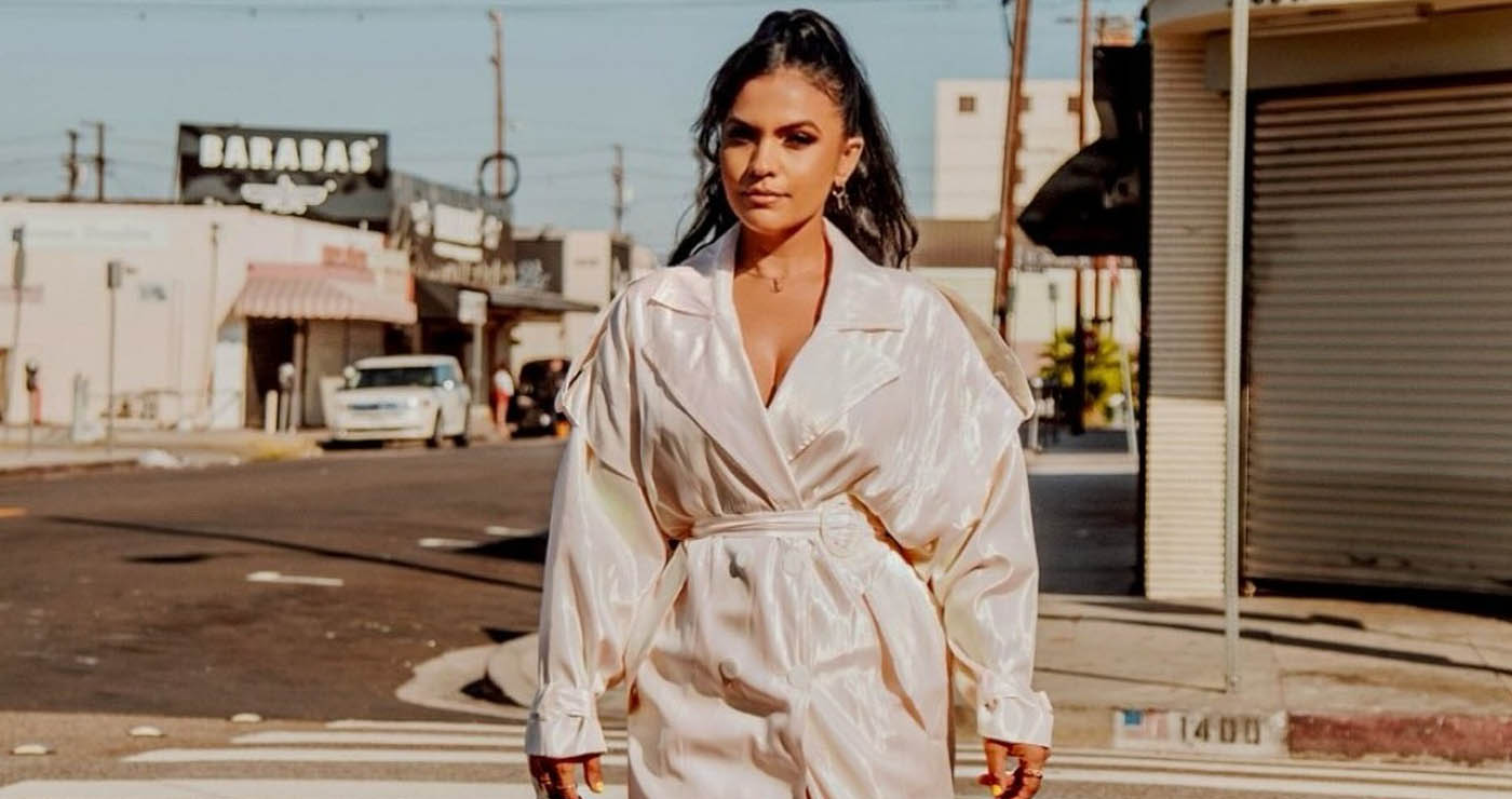 Από την Κοζάνη στη Μόσχα: Ποια είναι η Ελληνίδα που θα εκπροσωπήσει τις ΗΠΑ στη ρωσική Eurovision