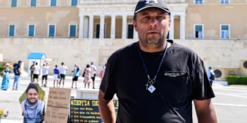 Η εισαγγελέας Πρωτοδικών Λάρισας έκανε δεκτό το αίτημα εκταφής του γιου του Πάνου Ρούτσι που σκοτώθηκε στα Τέμπη