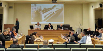 Στον… πάγκο το Δημοτικό Συμβούλιο Κοζάνης από τη δημοτική αρχή- Στέλνει ειλημμένη απόφαση προς έγκριση για τις αθλητικές εγκαταστάσεις