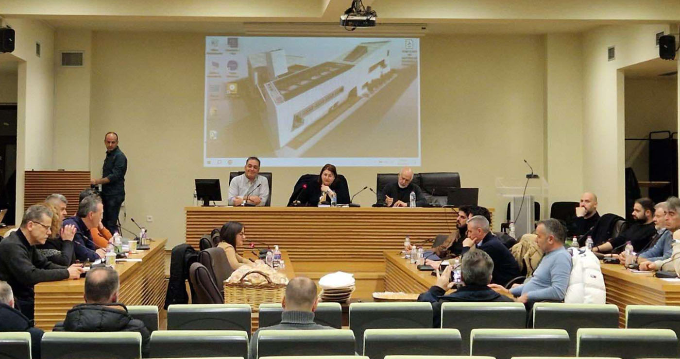 Στον… πάγκο το Δημοτικό Συμβούλιο Κοζάνης από τη δημοτική αρχή- Στέλνει ειλημμένη απόφαση προς έγκριση για τις αθλητικές εγκαταστάσεις