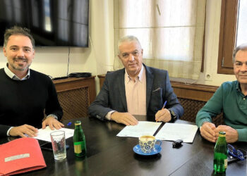 Ο Πτολεμαϊδιώτης Γ. Κακάρογλου υπέγραψε τη σύμβαση για το νέο Μουσικό Σχολείο Αμυνταίου