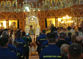 Με κάθε επισημότητα ο Μέγας Πολυαρχιερατικός Εσπερινός και η Λιτάνευση της Ιεράς εικόνος της εορτάζουσας Οσίας Παρασκευής στον Ι.Ν. Αγίου Στεφάνου Πτολεμαΐδας! (ρεπορτάζ της Κούλας Πουλασιχίδου)