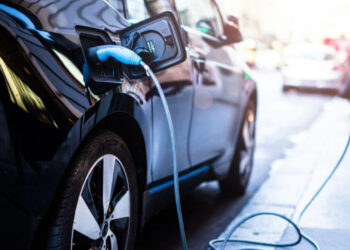 Έρχεται το Κοινωνικό Leasing -Ποιοι Έλληνες θα αποκτήσουν ηλεκτρικό αυτοκίνητο με μόνο 50 ευρώ το μήνα