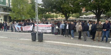 Κοζάνη: Μικρή απεργιακή συγκέντρωση, μεγάλα αιτήματα