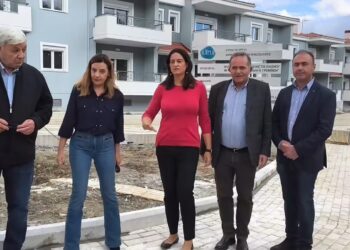 Πολύπαθες Εργατικές κατοικίες Γρεβενών: Θα παραδοθούν προς χρήση τους πρώτους μήνες το 2026, δήλωσε η Υπουργός Εργασίας (video)