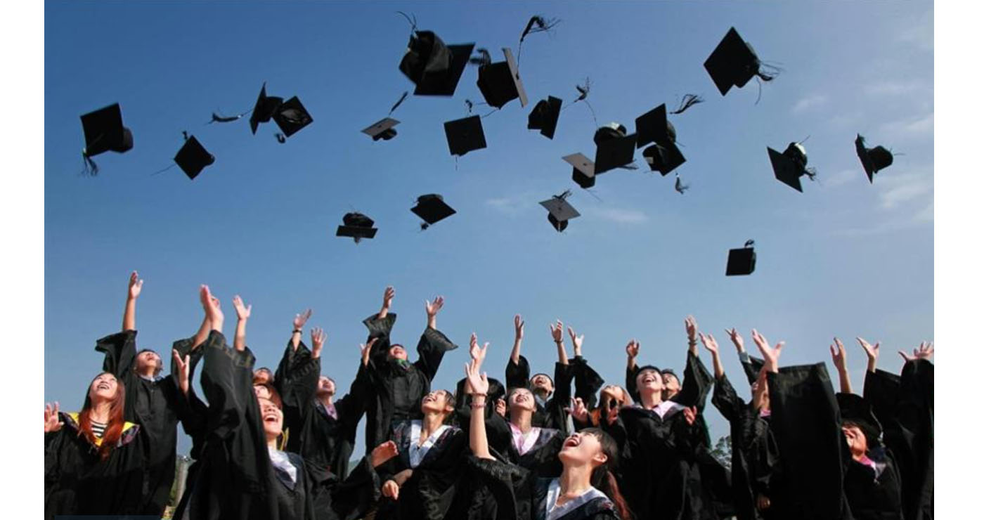 Πώς θα λάβουν 1.000 ευρώ οι φοιτητές που πρώτευσαν στις πανελλαδικές εξετάσεις του 2025