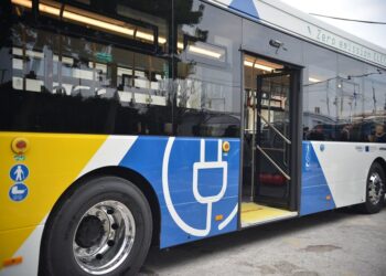 Νέα αστική γραμμή με ηλεκτρικό λεωφορείο στην Κοζάνη- Η συμφωνία Δήμου- ΚΤΕΛ Αστικών- Δωρεάν το εισιτήριο για τους επιβάτες