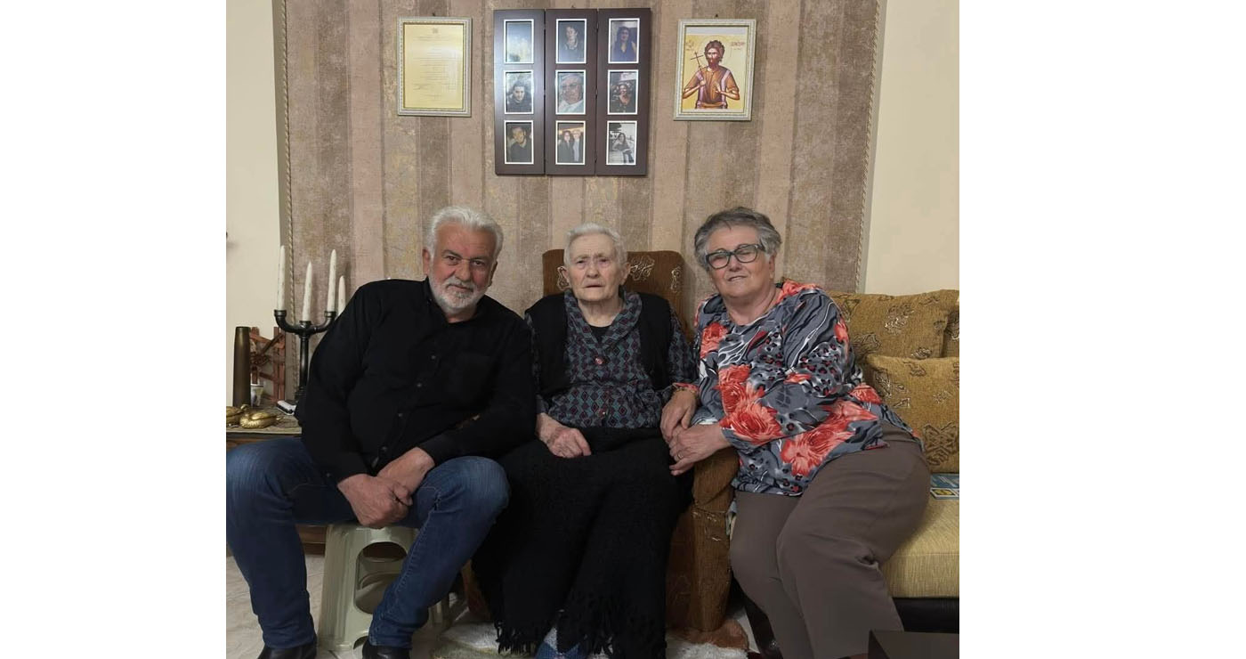 Αντί μνημοσύνου…. – Γράφει η Αλίκη Θεοδωρίδου