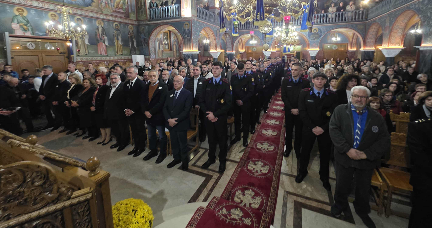 Μέγας Πανηγυρικός Αρχιερατικός Εσπερινός στον ΚΑΤΑΜΕΣΤΟ εορτάζοντα Ιερό Ναό Αγίας Σκέπης Πτολεμαΐδας! (ρεπορτάζ της Κούλας Πουλασιχίδου)