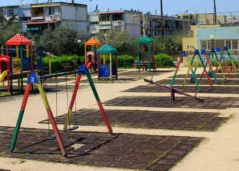 4χρονη έφυγε από νηπιαγωγείο και βρέθηκε μόνη στον δρόμο