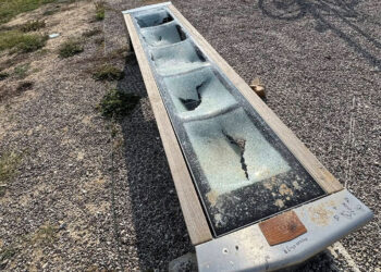 Βανδάλισαν «έξυπνο» ηλιακό παγκάκι στην Πτολεμαΐδα – Φωτογραφίες