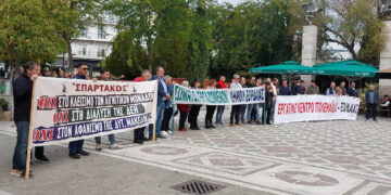 “ΟΧΙ στη 13ωρη εργασία” φώναξε το Εργατικό Κέντρο Πτολεμαΐδας και η ΑΔΕΔΥ στην Πλατεία Πτολεμαΐδας (Βίντεο+Φώτο)