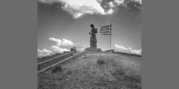 Πόσο αξίζει η Δημοκρατία; – Του Ανδρέα Τσιφτσιάν