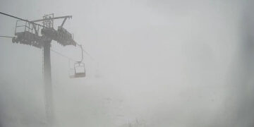 Κακοκαιρία: Έπεσαν τα πρώτα χιόνια σε Όλυμπο και Καϊμακτσαλάν (φωτο+video)