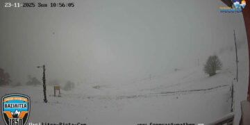 Χιόνια στη Βασιλίτσα το βράδυ του Σαββάτου – Η περιοχή ντύθηκε στα λευκά (Ζωντανή εικόνα)