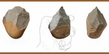 Σπάνιο φονικό όπλο προϊστορικού ανθρώπου βρέθηκε κατά τις εργασίες κατασκευής του Αυτοκινητόδρομου Ε65 (Φωτογραφίες)