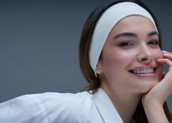 3 καθημερινές συνήθειες που επηρεάζουν το χρώμα των δοντιών