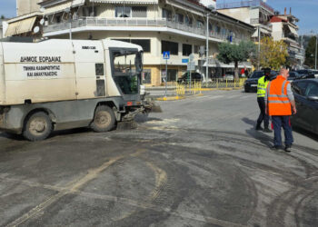 Άμεση η παρέμβαση των συνεργείων του Δήμου Εορδαίας για τον καθαρισμό στο σημείο του τροχαίου (της Κούλας Πουλασιχίδου)