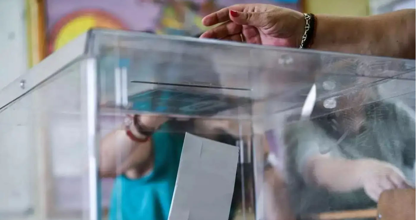 Δημοσκόπηση Interview: Οι 4 χαμένες περιφέρειες της ΝΔ – Παραμένει “γαλάζια” η Δ. Μακεδονία