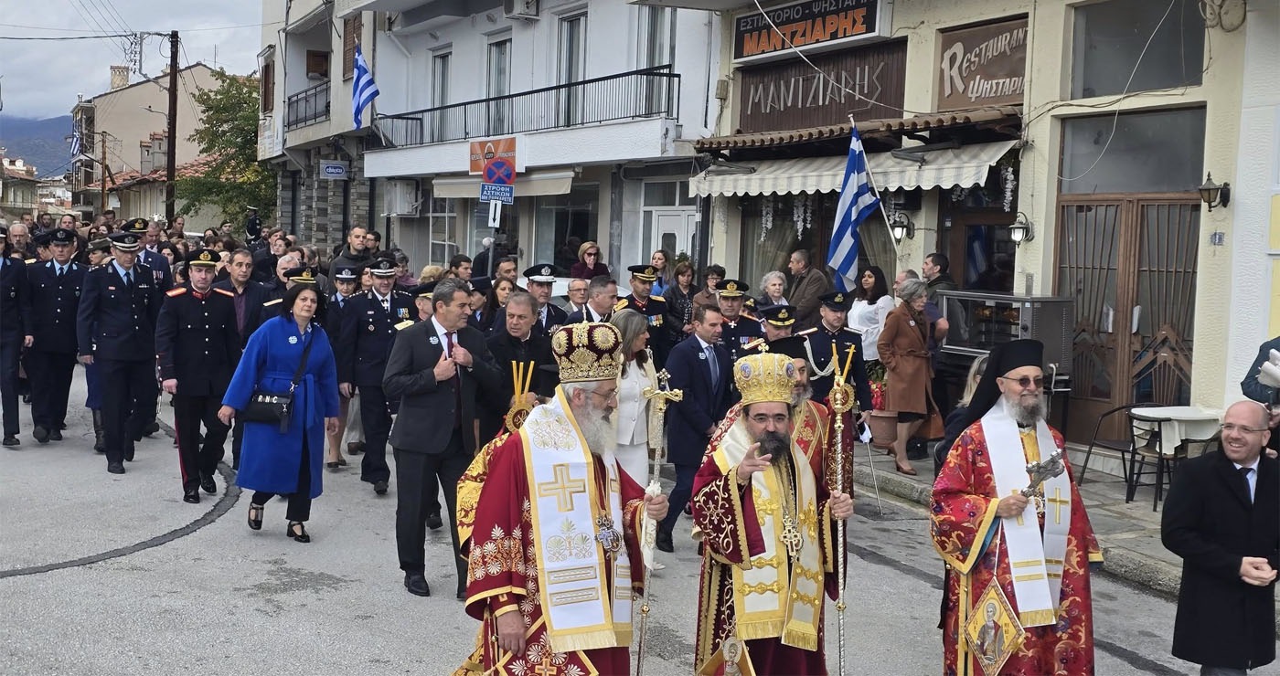Διπλή γιορτή για την Καστοριά – Εορτάζει την Επέτειο Απελευθέρωσης και τον Πολιούχο της (Βίντεο + Φωτογραφίες)
