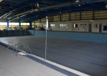 Μπετά το 2006, πρώτες βουτιές το… 2026: Ιστορία γραφειοκρατικής τρέλας για το κολυμβητήριο της Φλώρινας