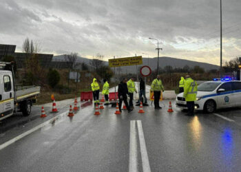 Η επίσημη ανακοίνωση της Αστυνομίας για τη διακοπή κυκλοφορίας στην Ε.Ο. Κοζάνης – Λάρισας (Διασταύρωση Λιβαδερού)