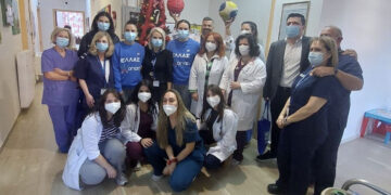 Γέμισε παιδικά χαμόγελα η Παιδιατρική Κλινική του Μαμάτσειου στην επίσκεψη της Εθνικής Μπάσκετ Γυναικών