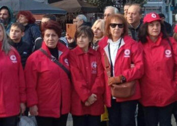 Το ΠΤ Ελληνικού Ερυθρού Σταυρού Πτολεμαΐδας έδωσε το “παρών “στην τελετή υποδοχής της “Ολυμπιακής Φλόγας” στην Κεντρική Πλατεία της Πόλης. (της Κούλας Πουλασιχίδου)