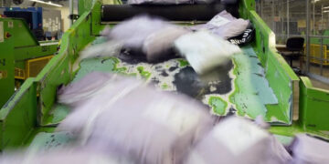 Temu – Shein: Εγκρίθηκε από την ΕΕ η φορολόγηση μικρών δεμάτων