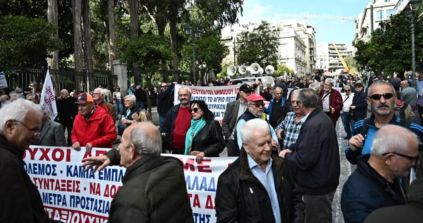 100 ευρώ το μήνα χάνουν χιλιάδες συνταξιούχοι
