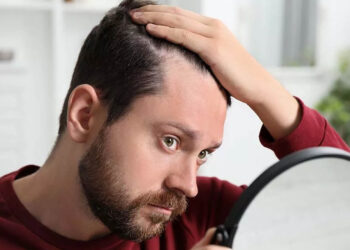 Τριχόπτωση τέλος – Καινοτόμος ορός αναγεννά την τρίχα σε 20 μέρες