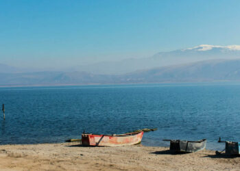 Βεγορίτιδα: Eκεί όπου η ηρεμία έχει σώμα, υφή και χρώμα