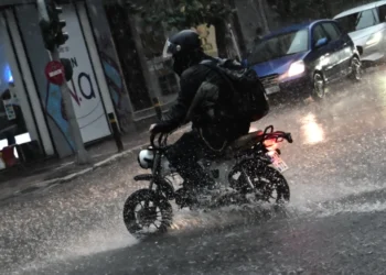 Κακοκαιρία Adel: Χτυπά με καταιγίδες και χαλάζι και την Αττική