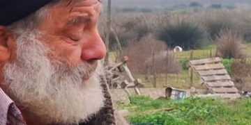 Κατέρρευσε ο κτηνοτρόφος που αποχαιρέτησε με δάκρυα τα 450 πρόβατά του, νοσηλεύεται με συμπτώματα εγκεφαλικού