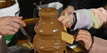 Με γιορτή σοκολάτας και δράσεις για παιδιά συνεχίζονται οι Χριστουγεννιάτικες εκδηλώσεις του Δήμου Φλώρινας