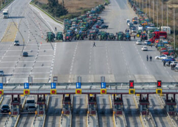 Μπλόκα: 8ωρος αποκλεισμός στα Μάλγαρα, στο ρεύμα από Αθήνα προς Θεσσαλονίκη