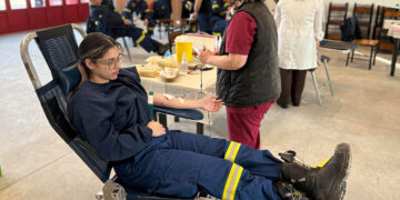 Πτολεμαΐδα: 50 φιάλες αίματος συγκέντρωσαν σε εθελοντική αιμοδοσία οι δόκιμοι πυροσβέστες