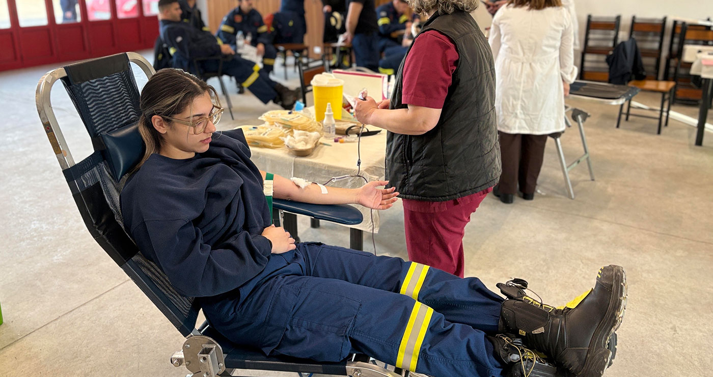 Πτολεμαΐδα: 50 φιάλες αίματος συγκέντρωσαν σε εθελοντική αιμοδοσία οι δόκιμοι πυροσβέστες