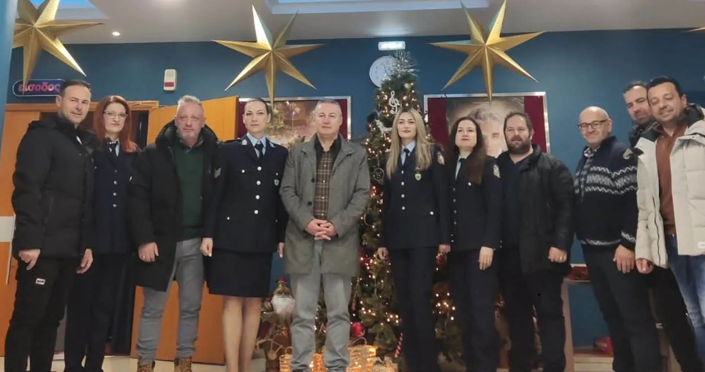 Άγιος Βασίλης… αστυνομικός σε Κοζάνη, Γρεβενά, Καστοριά και Φλώρινα – Γιορτινές δράσεις για παιδιά