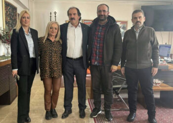 Χριστουγεννιάτικες επισκέψεις από τη ΔΕΕΠ Φλώρινας σε φορείς – Βασικό μέλημα η συνεργασία