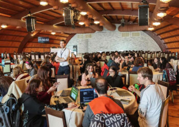 Κοζάνη: 80 νέοι διαγωνίζονται για ένα 24ωρο, αντιμετωπίζοντας προκλήσεις που τους θέτουν εταιρείες