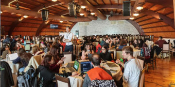 Κοζάνη: 80 νέοι διαγωνίζονται για ένα 24ωρο, αντιμετωπίζοντας προκλήσεις που τους θέτουν εταιρείες