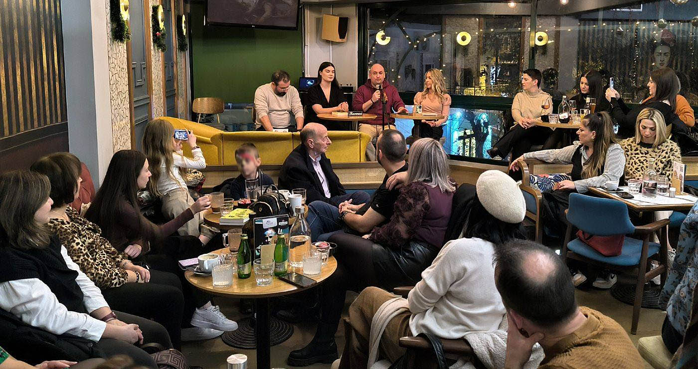 Η Πτολεμαΐδα «αγκάλιασε» το «Είναι έγκλημα χημ…ίου» στην πρώτη του παρουσίαση