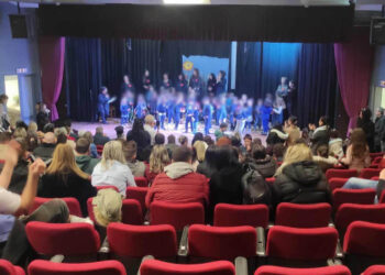 Παρουσία του Σεβασμιωτάτου Μητροπολίτου κ.κ Ειρηναίου η κοινή εκδήλωση του Ειδικού Σχολείου και του 11 του Νηπιαγωγείου Πτολεμαΐδας ! (της Κούλας Πουλασιχίδου)