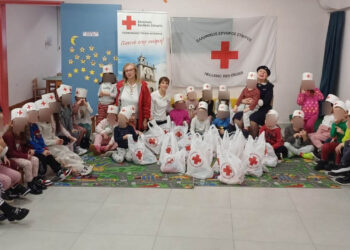 Κοζάνη: 75 δέματα αγάπης από τον Ερυθρό Σταυρό σε ευάλωτους συμπολίτες