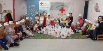 Κοζάνη: 75 δέματα αγάπης από τον Ερυθρό Σταυρό σε ευάλωτους συμπολίτες