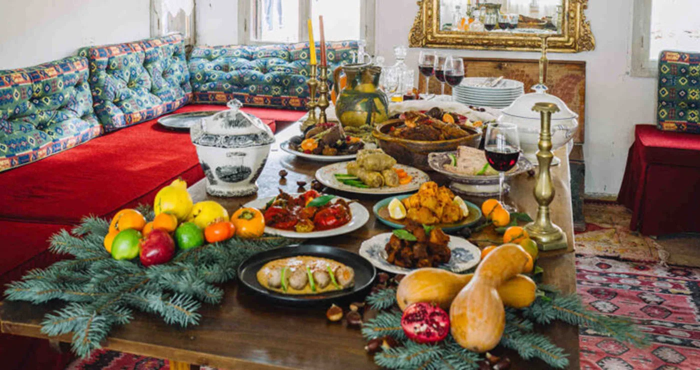 Χριστούγεννα στην Καστοριά: 9 γιορτινές συνταγές με όλα τα καλούδια του τόπου σε ένα παλιό αρχοντικό