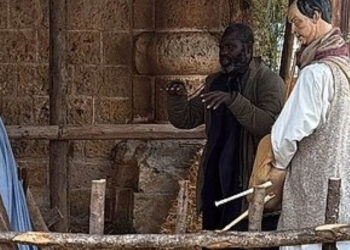 Επική φωτογραφία από την Ιταλία: Δείτε πώς προσπάθησε να κρυφτεί σε φάτνη Γκανέζος που είχε επιτεθεί σε δημόσιο υπάλληλο