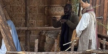 Επική φωτογραφία από την Ιταλία: Δείτε πώς προσπάθησε να κρυφτεί σε φάτνη Γκανέζος που είχε επιτεθεί σε δημόσιο υπάλληλο